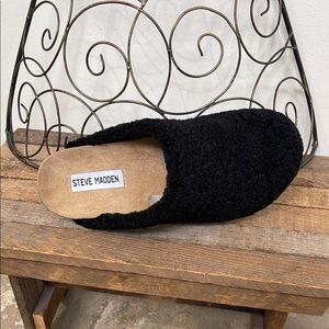 🆕 Steve Madden Women's Vesa Black Slip-On Clogs